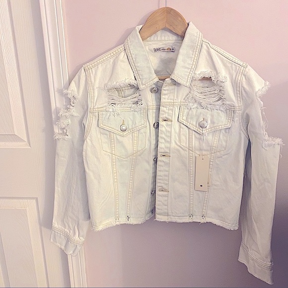 ✖️SOLD✖️ 🏷NWT The Kerry Shrunken Trucker - Picture 8 of 13